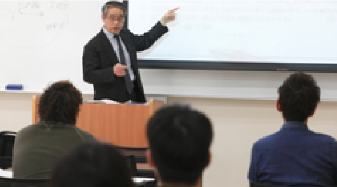 仲間と夢を語り合い、その実現に向けて