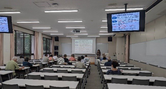 【地域交流センター】公開講座「医師が教える「健口から健康へ」」を学内で開催しました