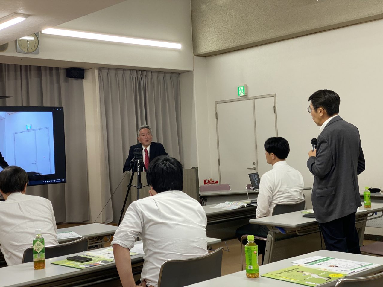 本学理事長が日の出塾講演会で講演いたしました