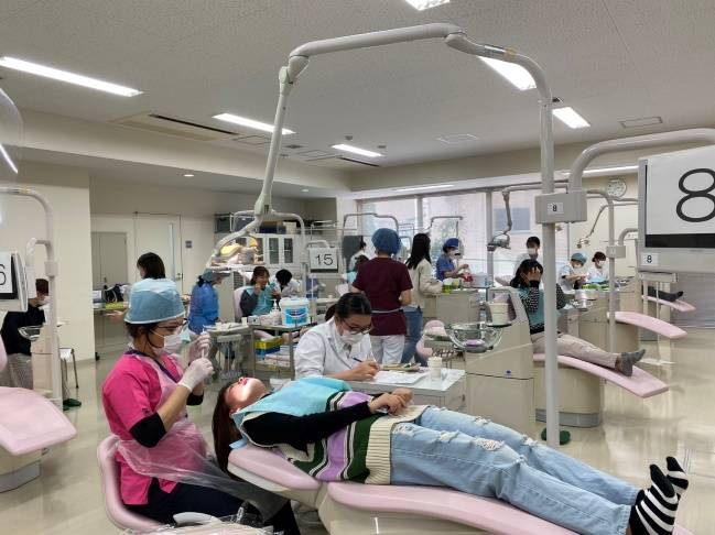 【口腔保健学科】学内歯科検診の実施