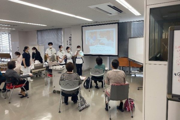 【地域交流センター】公開講座「模擬患者（SP）養成講座」が開催されました。