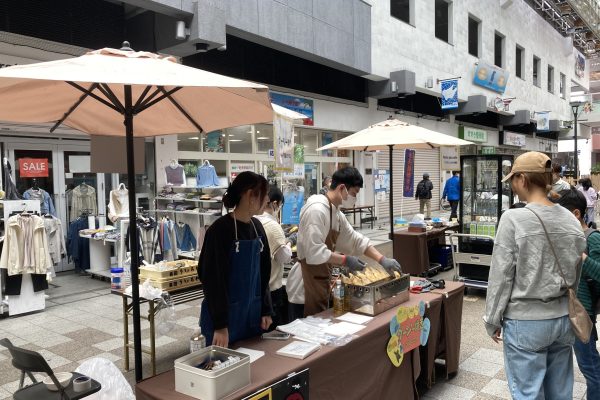 本学の学生サークルが「しんながたくにづかローカル＆ワールドフェスティバル」に参加しました！