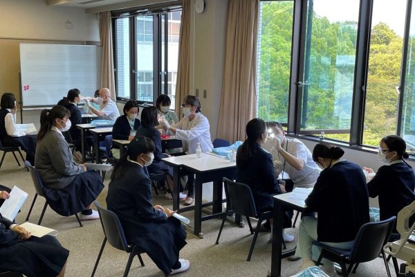 【口腔保健学科】神戸常盤女子高等学校　歯科検診