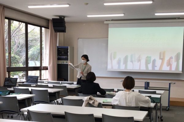 【口腔保健学科】本年度のリカレントキャリアアッププログラムが開始しました