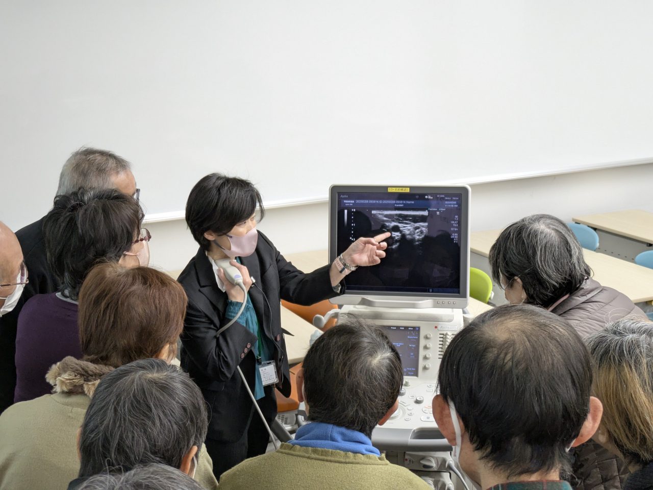 【地域交流センター】公開講座「生体検査って、こわいの？」を学内で開催しました