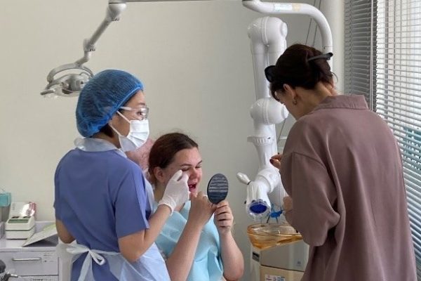 【口腔保健学科】ウクライナ避難民へ歯科健診を実施しています
