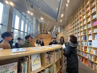 【こども教育学科】『こども本の森 神戸』にて、学外授業を行いました。