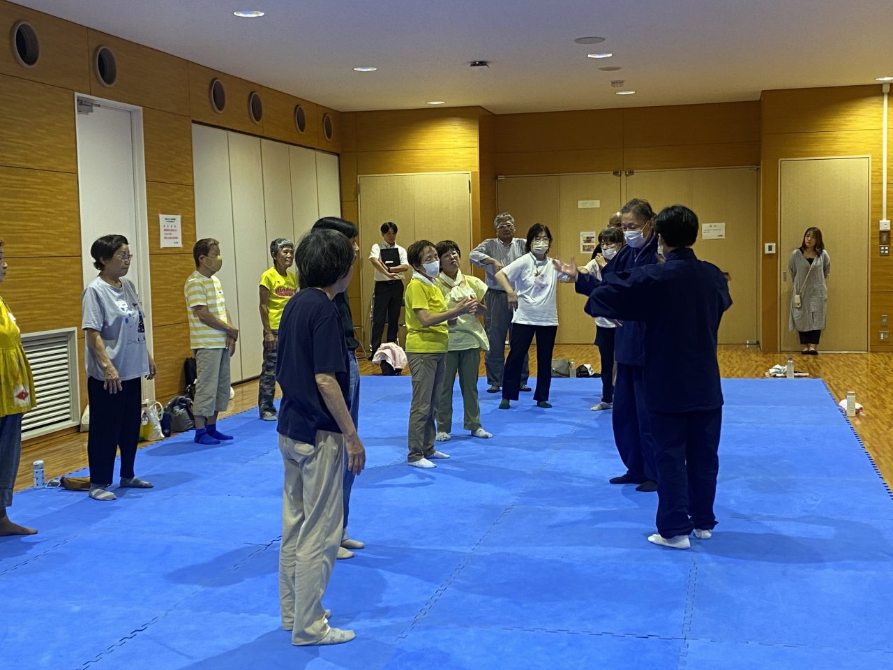 【地域交流センター】公開講座「100才まで動ける！古武術に残る身体の使い方」を学内で開催しました