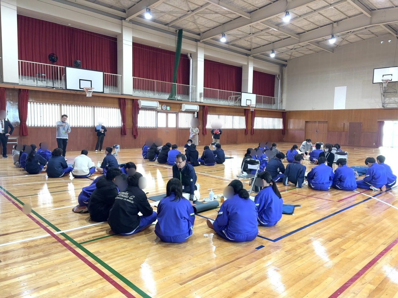 本学教員と学生が市民救命士講習を実施しました