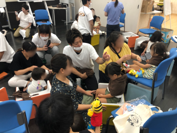 公開講座「家族で楽しむ前髪カット講座」がKITにて開催されました