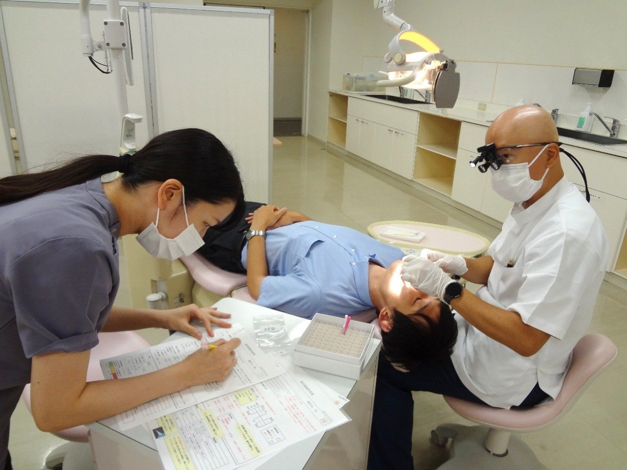 【口腔保健学科】教職員を対象に歯科健診を実施しました