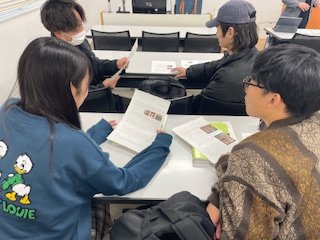 【こども教育学科】『こども本の森 神戸』にて、学外授業を行いました。