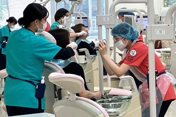 【口腔保健学科】模擬患者実習～リアリティによる効果～