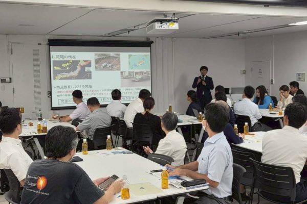 【こども教育学科】第11回KOBEアカデミックトークに田中講師・深川講師が登壇しました