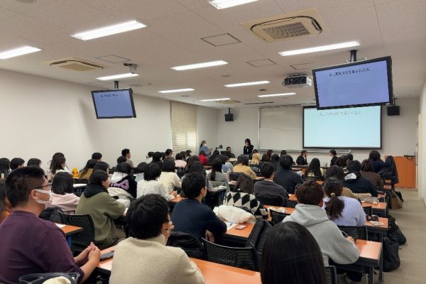 【こども教育学科】就職体験懇談会を開催しました！