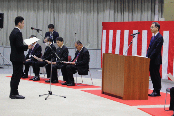 【こども教育学科】令和8年度兵庫県社会福祉事業団新規採用職員辞令交付式にて新入職員代表で兵庫県社会福祉事業団職員倫理綱領を宣誓！